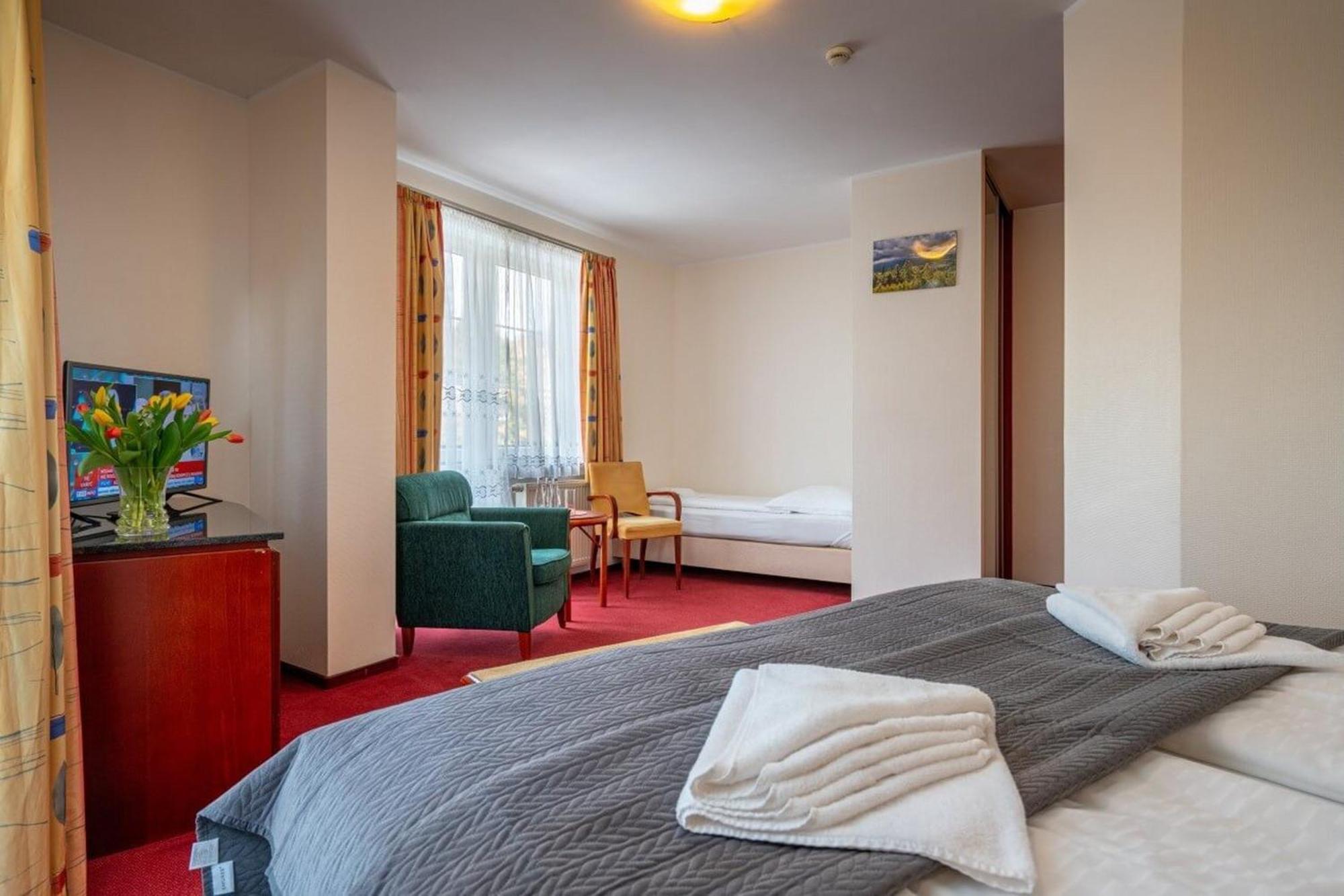 Triple Room,1528516348:JPEG